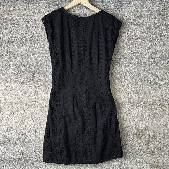 Free People Dresses & Skirts - Free People Dress Womens Large Black Eyelet Lace V Neck Mini Lined Boho Fitted